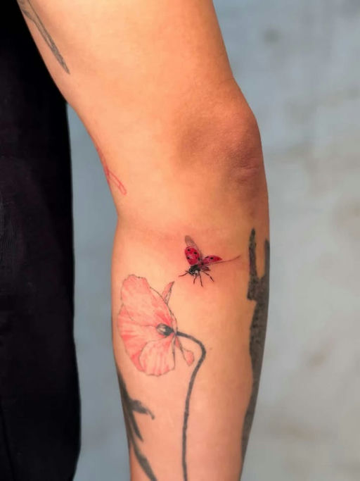Tatouage par Bricetattooer — Fineline à Paris