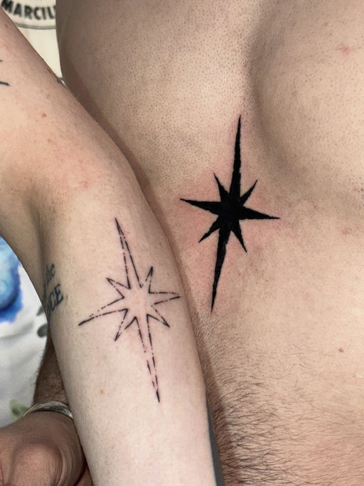 Tatouage par LeGrain — Blackwork à Caen, Paris, Aix en Provence